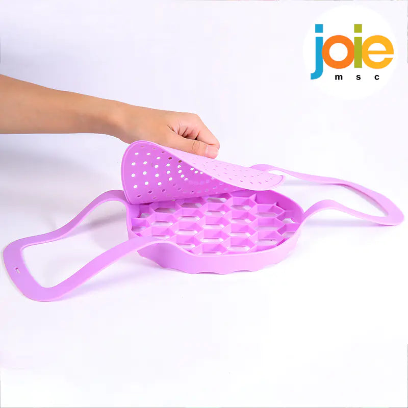 Silicone Kitchen Accessories: Insulated Mats & Hangers