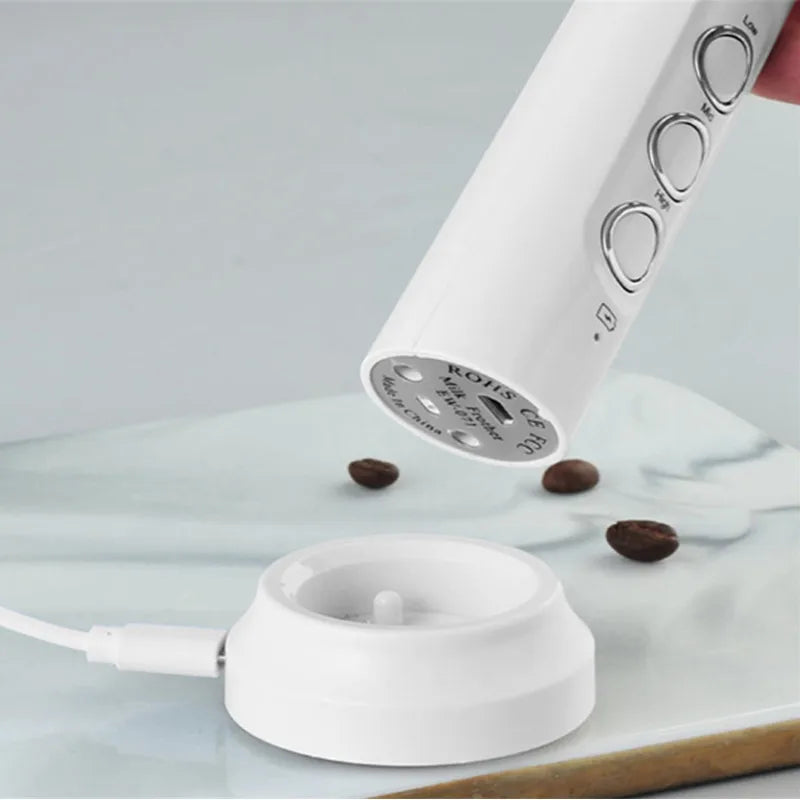 USB charging cable for convenient recharging of the milk frother, ensuring hassle-free power.
