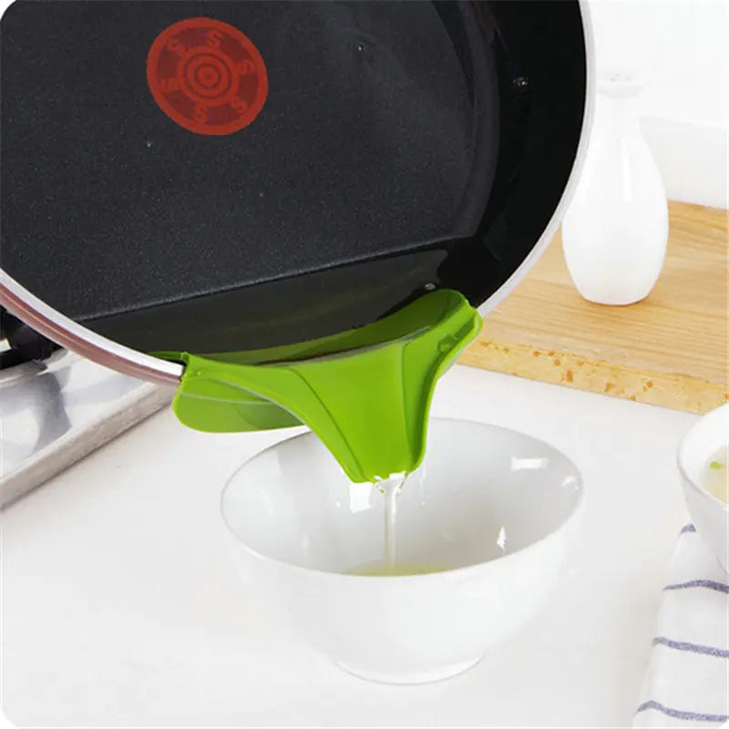 Silicone spill-proof pouring spout fitted on various kitchen containers, ensuring a secure and spill-free pour.
