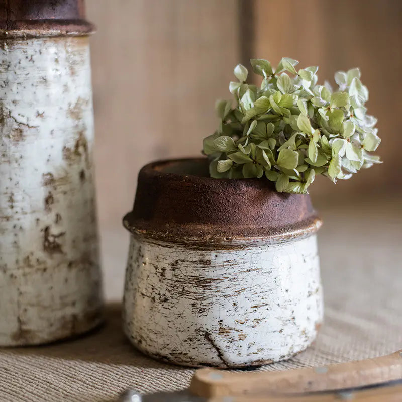 Retro Geometric Ceramic Vase for Decorative Arrangements